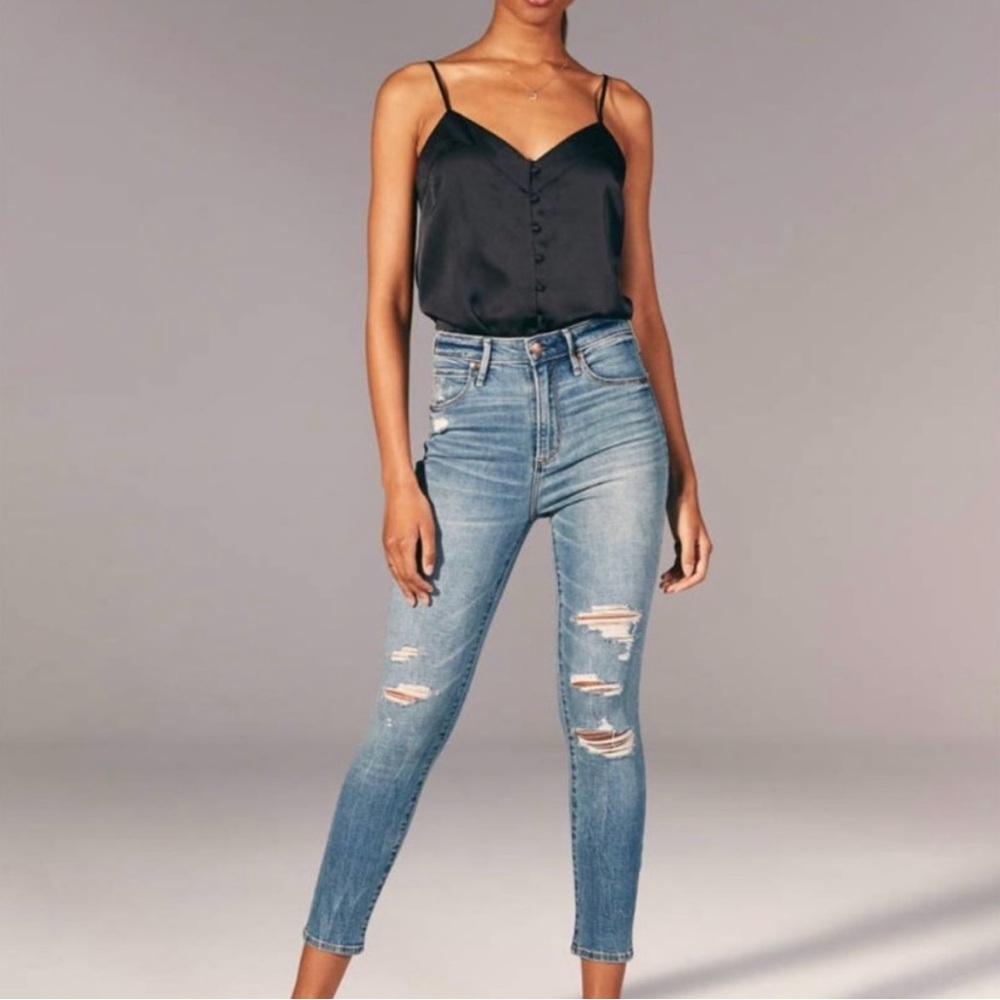 A&F Simone High Rise Ankle Ripped Skinny Jeans | Sz 28 Short